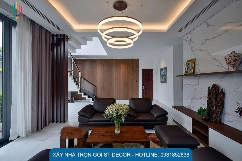 Phòng khách sang trọng, phối hợp màu sắc hài hoà