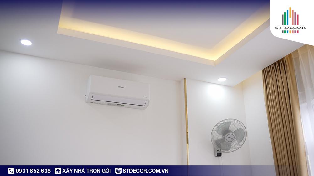 Phần trần tại phòng khách