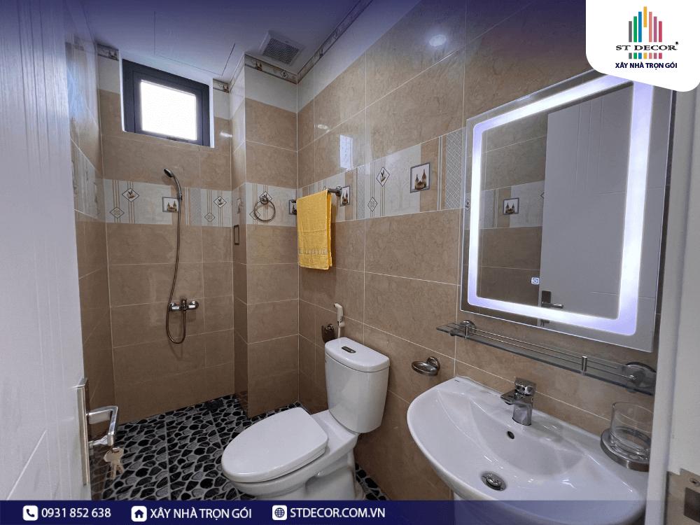 Nhà vệ sinh sạch sẽ, tiện nghi