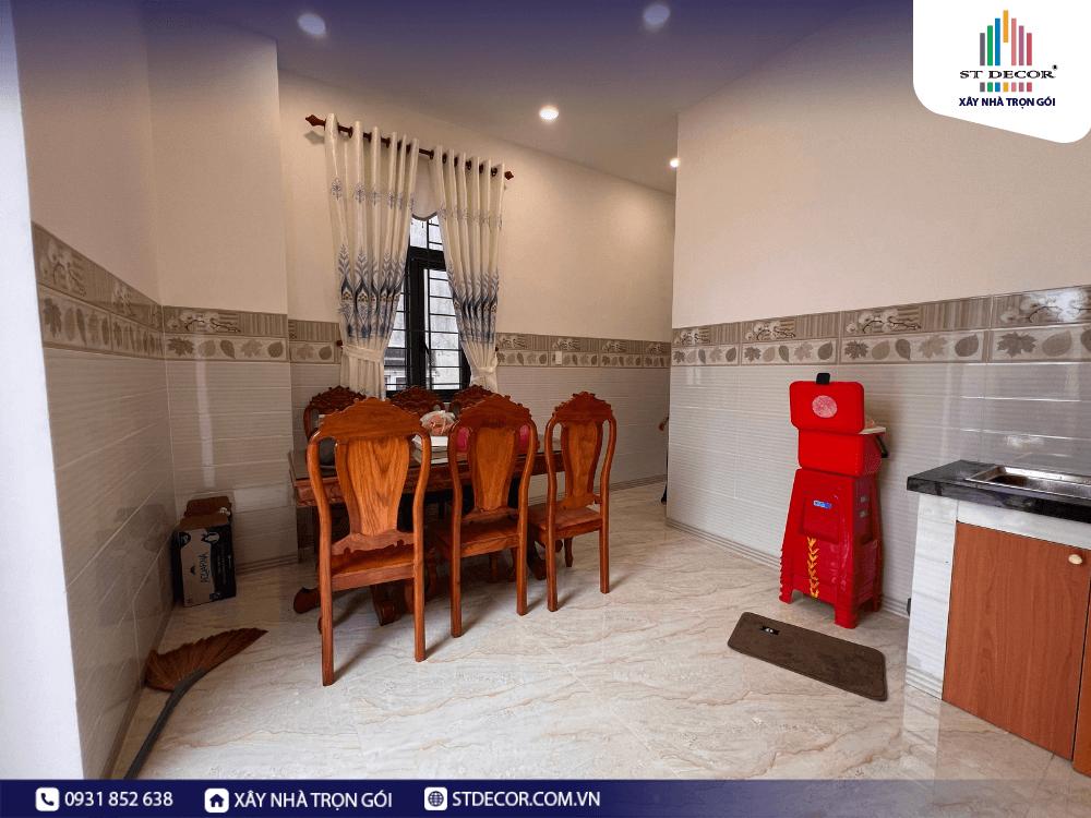 Bàn ăn ngay bếp thuận tiện