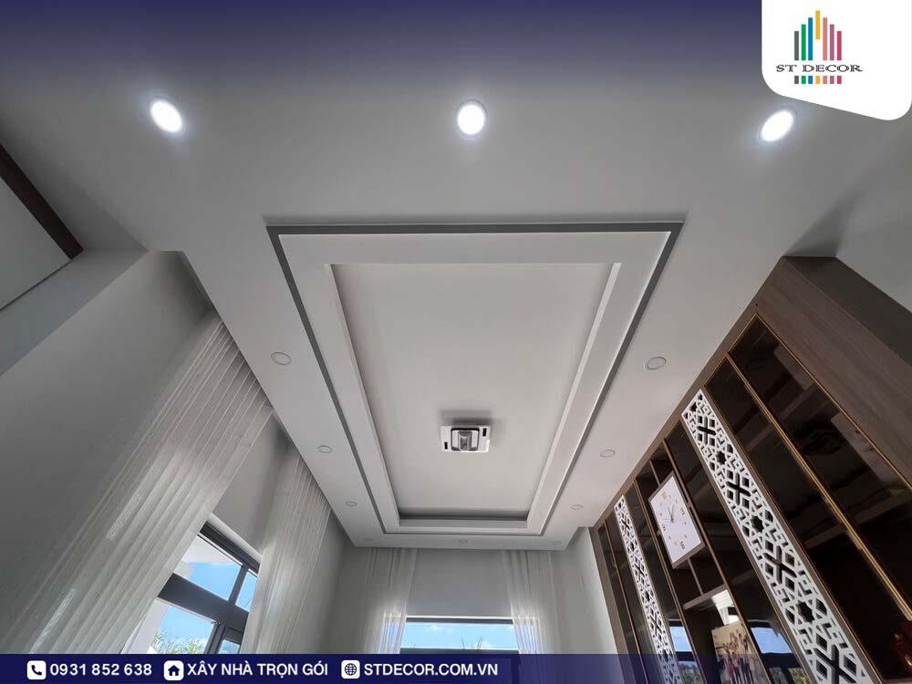 Trần giật cấp cùng đèn chiếu sáng