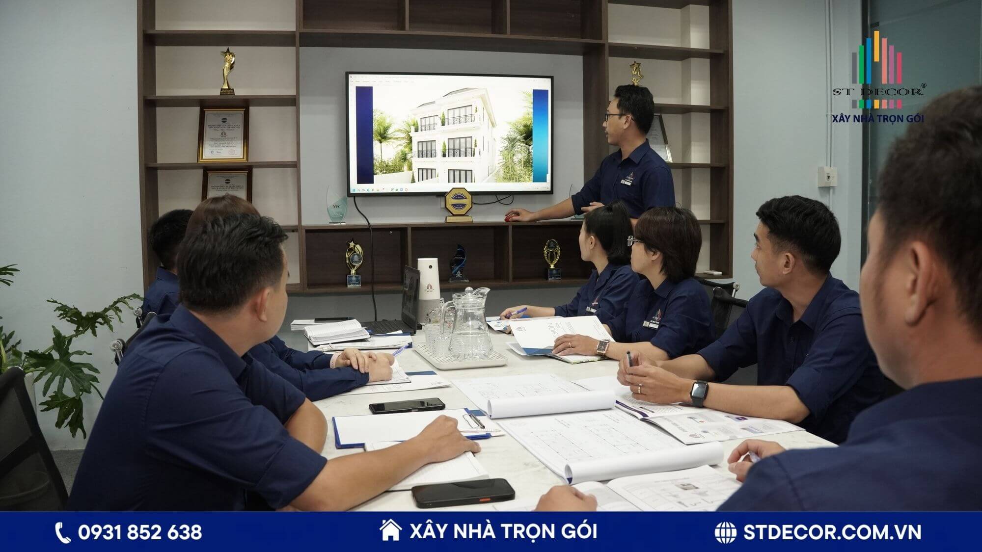 Đội ngũ nhân sự của chúng tôi sẽ hỗ trợ khách hàng bất kể khi nào khách hàng cần