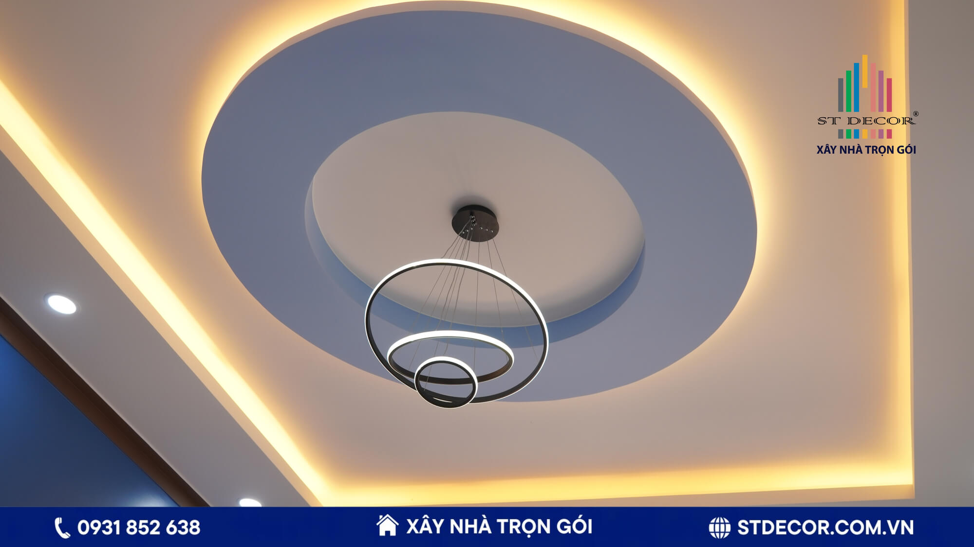 Hệ thống đèn trang trí của nhà trệt mái Nhật 13x18 của Anh Thiện